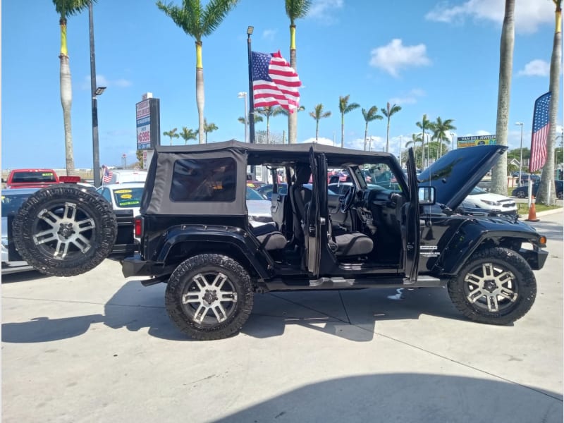 Jeep Wrangler Unlimited 2011 price $14,900