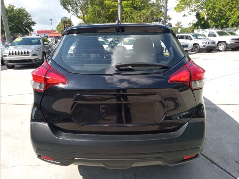 Nissan Kicks 2019 price $14,900