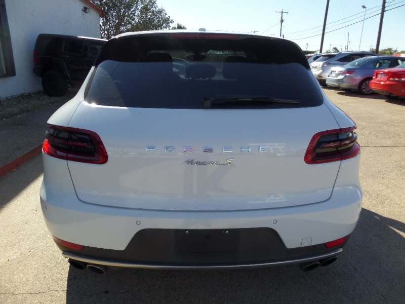 Porsche Macan 2015 price $22,995