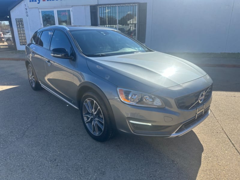 Volvo V60 Cross Country 2016 price $13,495