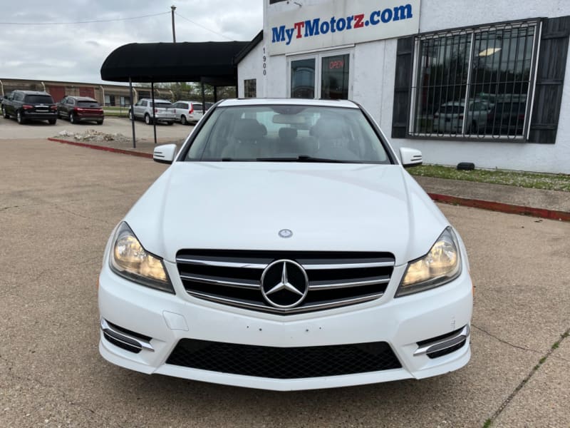 Mercedes-Benz C-Class 2014 price $10,295