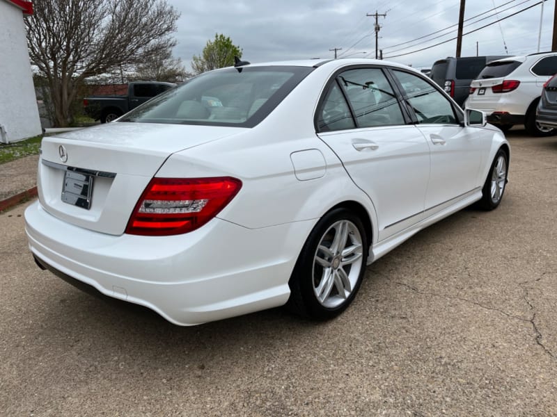 Mercedes-Benz C-Class 2014 price $10,495