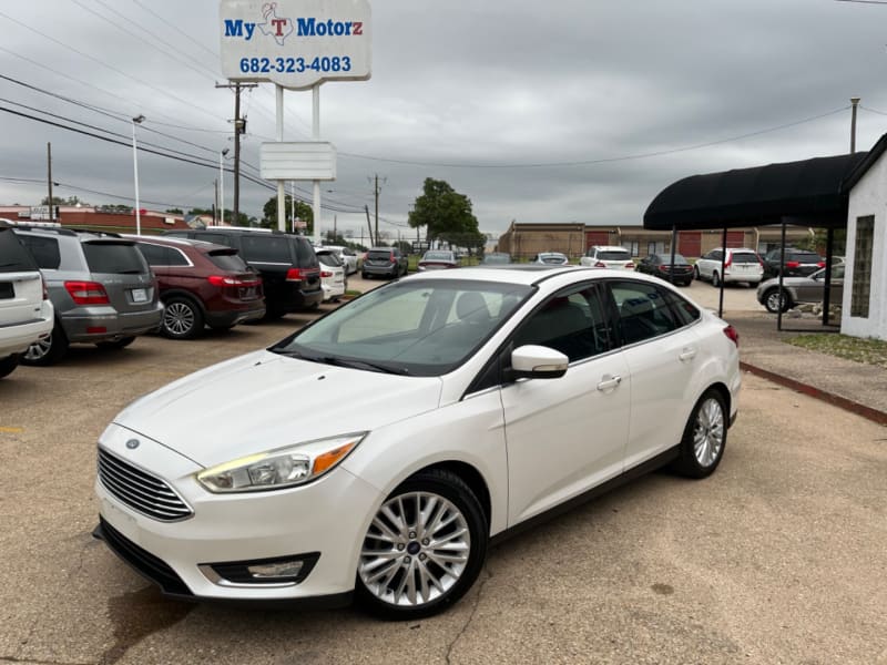 Ford Focus 2015 price $7,295