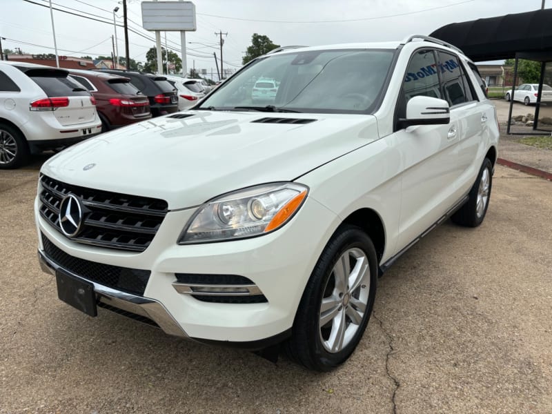 Mercedes-Benz M-Class 2013 price $13,795