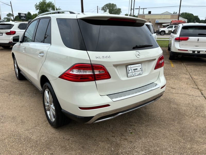 Mercedes-Benz M-Class 2013 price $13,795