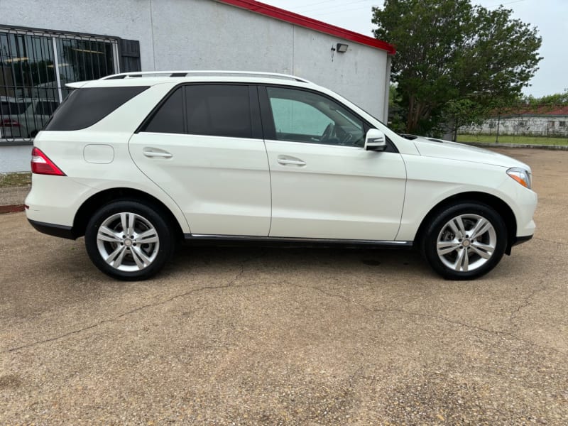 Mercedes-Benz M-Class 2013 price $13,795