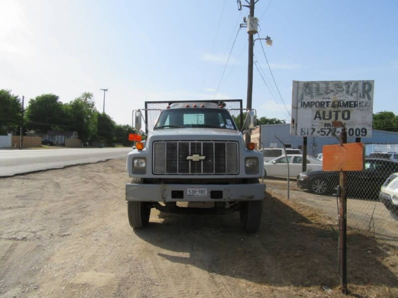 GMC C8500 2002 price $12,950