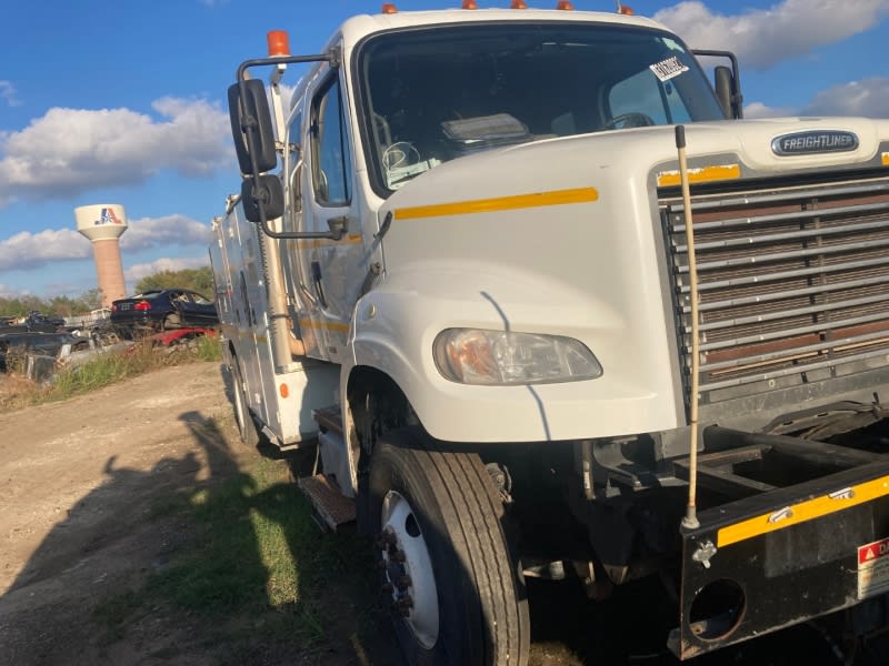 Freightliner M2 106 HD SVC CRANE TRK 2012 price $48,450