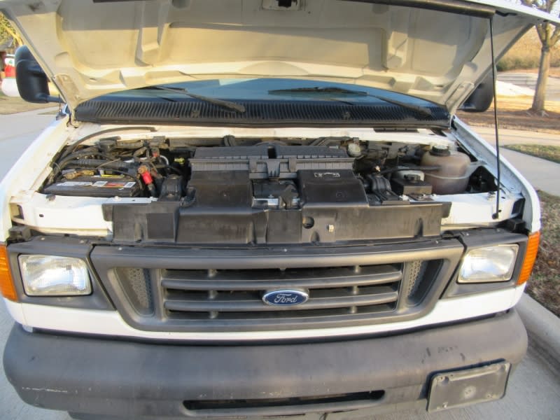 Ford Econoline Commercial Cutaway 2003 price $10,950