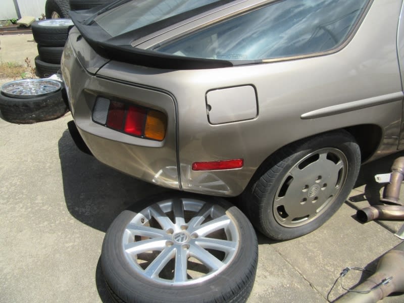 Porsche 928S 1984 price $6,950