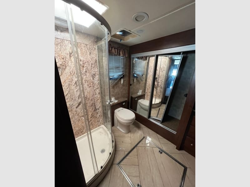 Forest River Sports Coach 404RB 2016 price $76,850