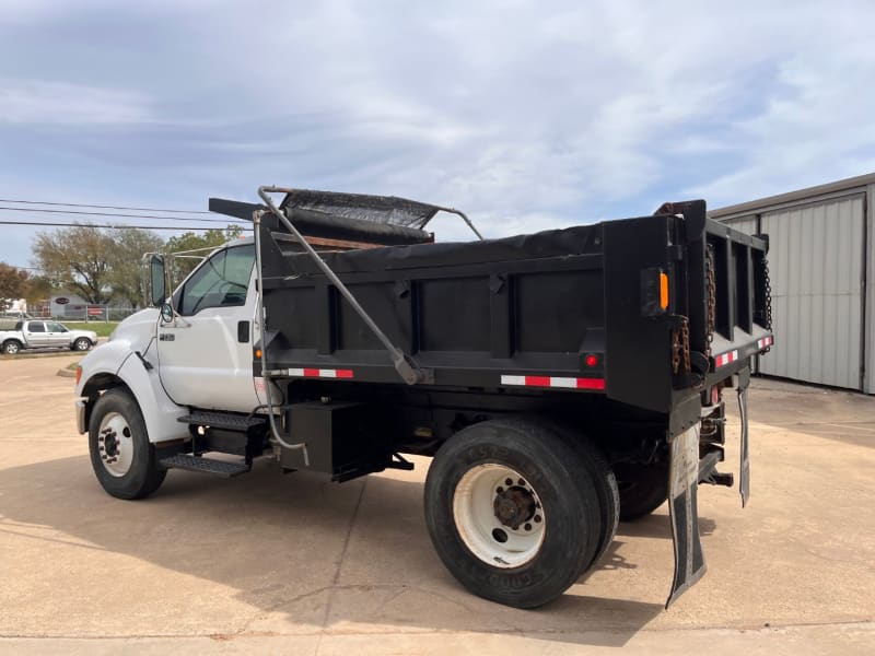 Ford F-750 DUMP TRUCK 2004 price $39,850