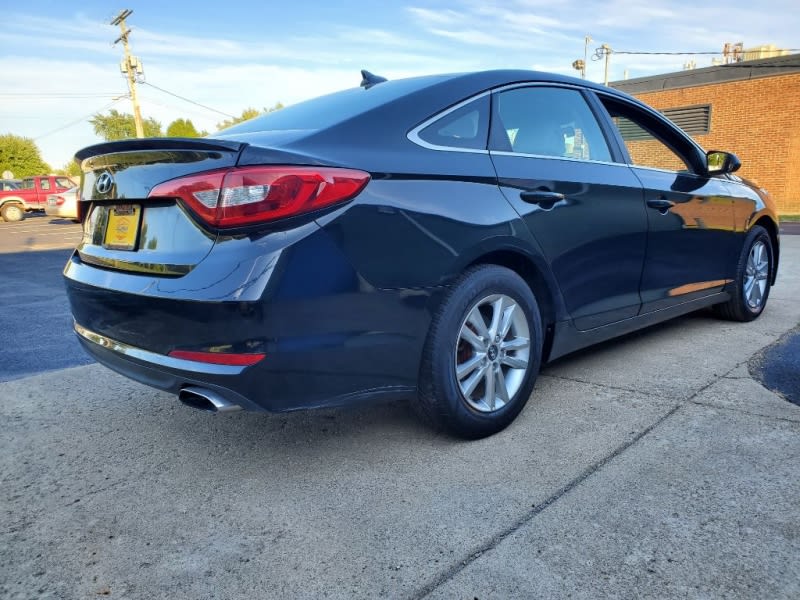 HYUNDAI SONATA 2017 price $10,165