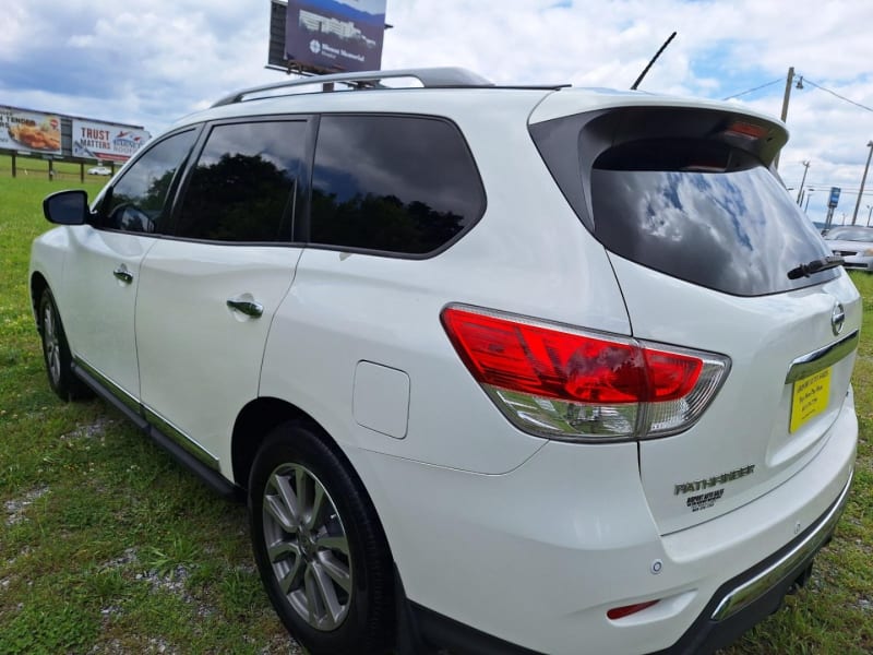 Nissan Pathfinder 2014 price Call For Pricing