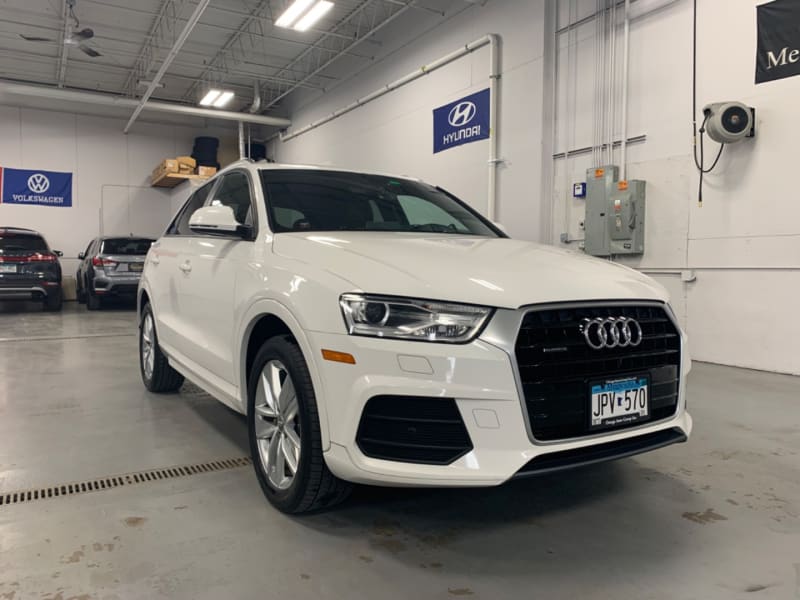 Audi Q3 2017 price $15,398