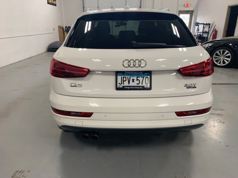 Audi Q3 2017 price $15,398