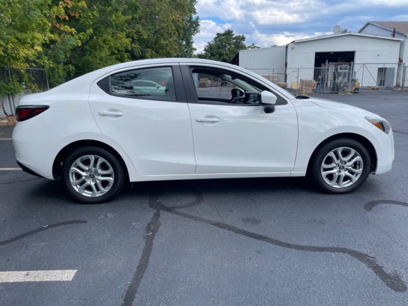 Toyota Yaris iA 2017 price $15,999