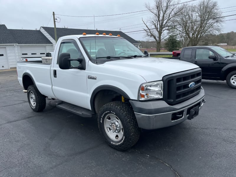 Ford Super Duty F-250 2006 price $13,995