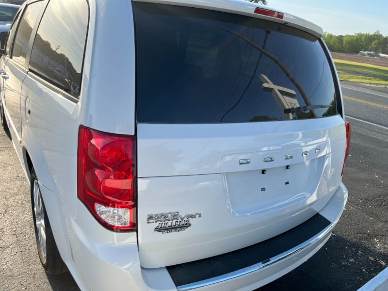 Dodge Grand Caravan 2015 price $15,995