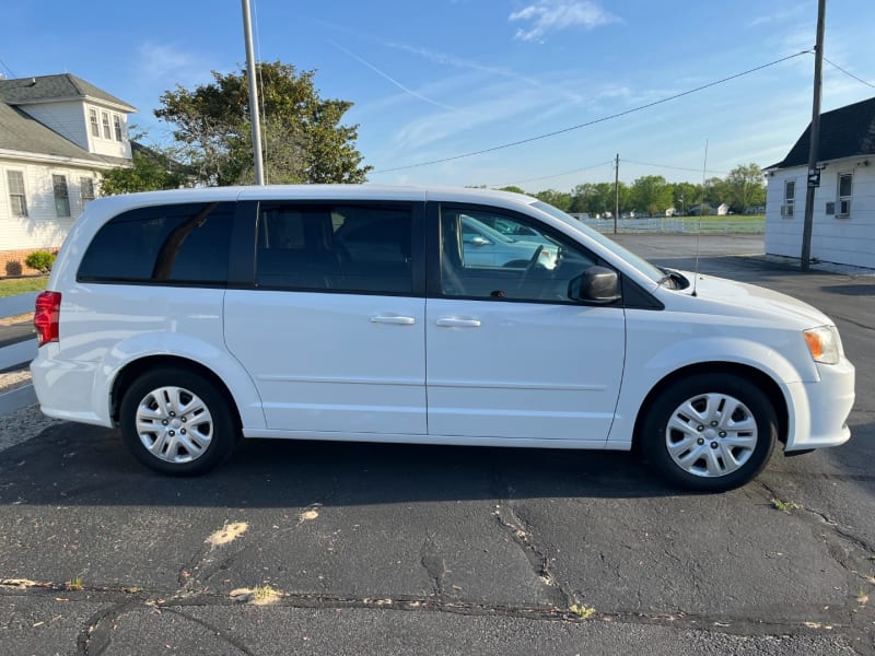 Dodge Grand Caravan 2015 price $15,995