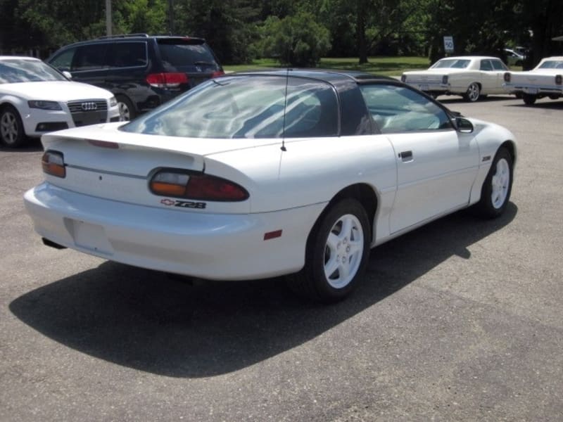 Chevrolet Camaro 1997 price $12,900