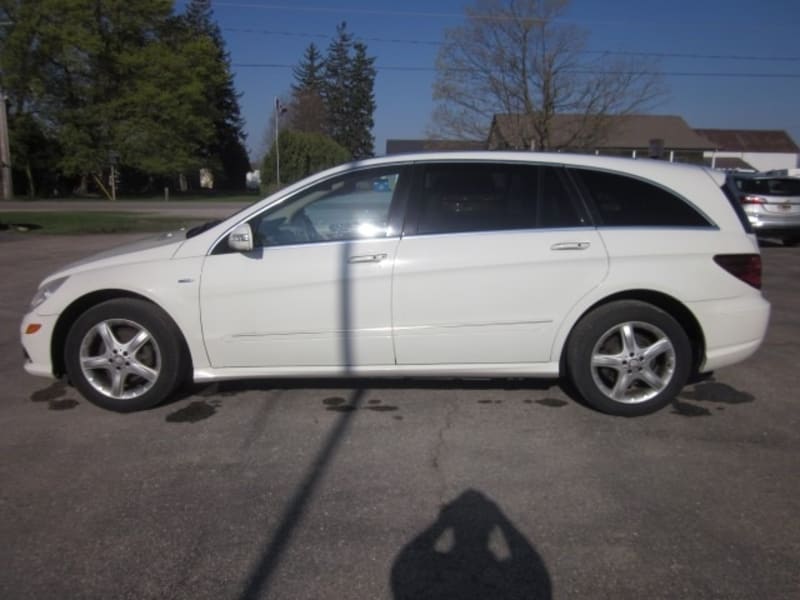 Mercedes-Benz R-Class 2010 price $8,978