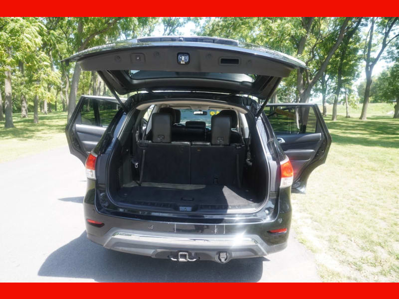 Nissan Pathfinder 2013 price $8,999