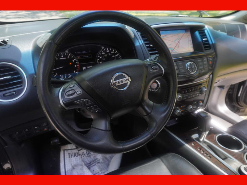 Nissan Pathfinder 2013 price $8,999