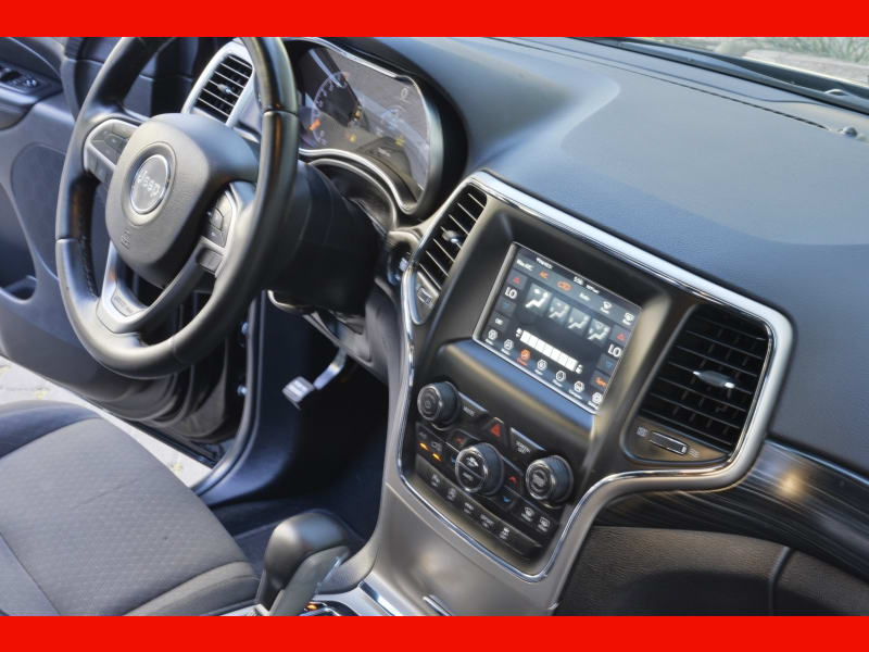 Jeep Grand Cherokee 2019 price $20,444