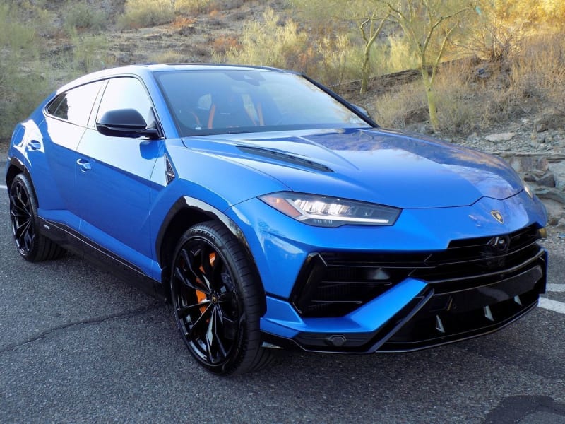 Lamborghini Urus 2023 price $305,888