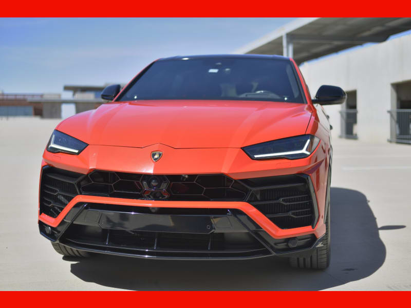 Lamborghini Urus 2021 price $209,888