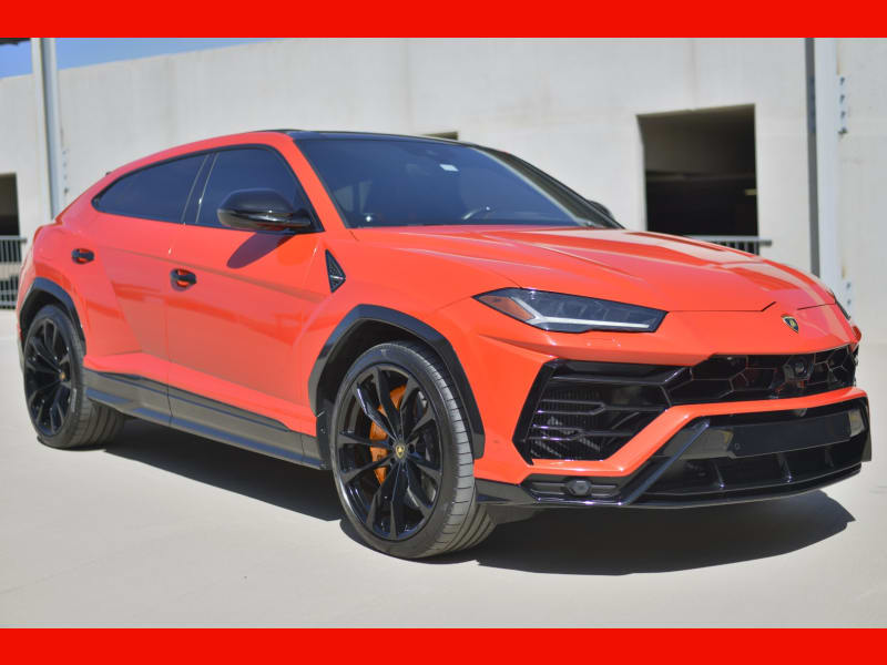 Lamborghini Urus 2021 price $209,888