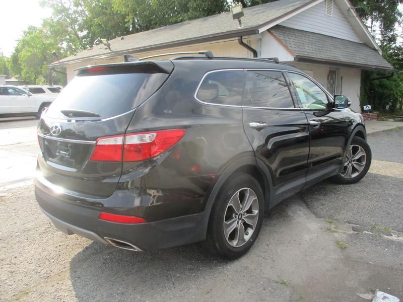 HYUNDAI SANTA FE 2013 price $11,995