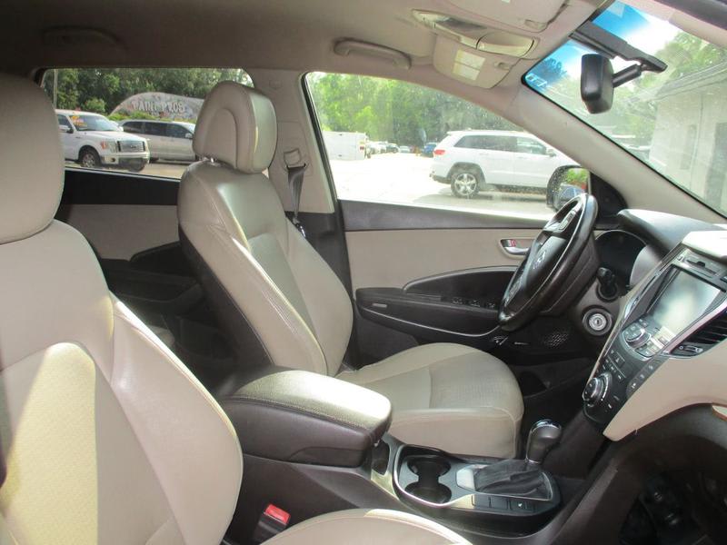 HYUNDAI SANTA FE 2013 price $11,995