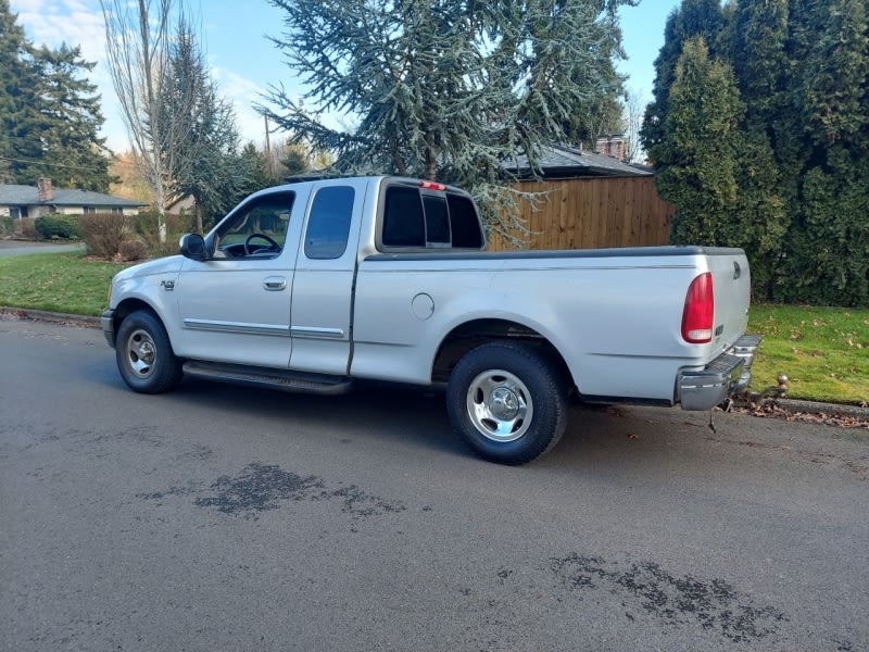 Ford F-150 2002 price $3,995