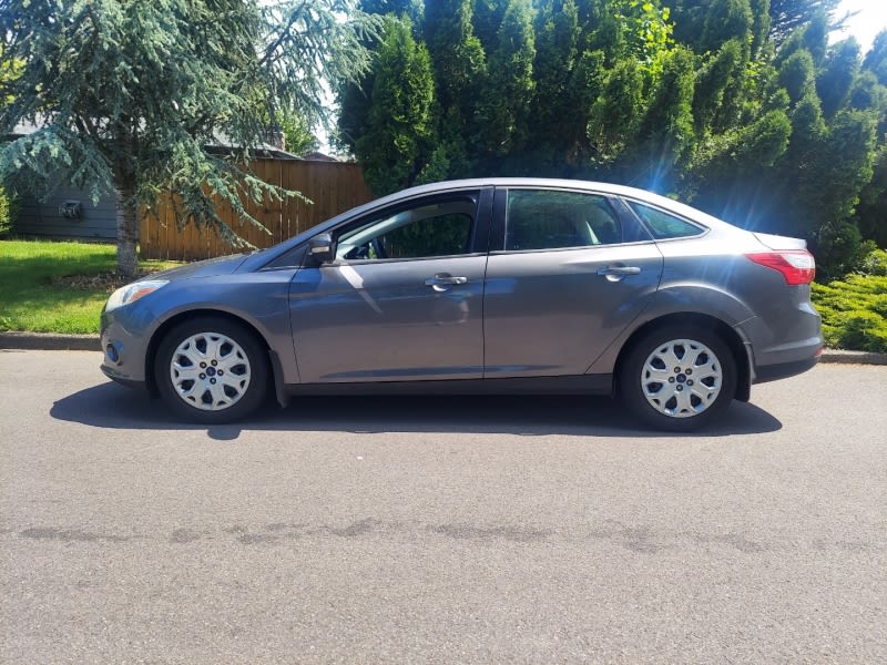 Ford Focus 2013 price $5,995