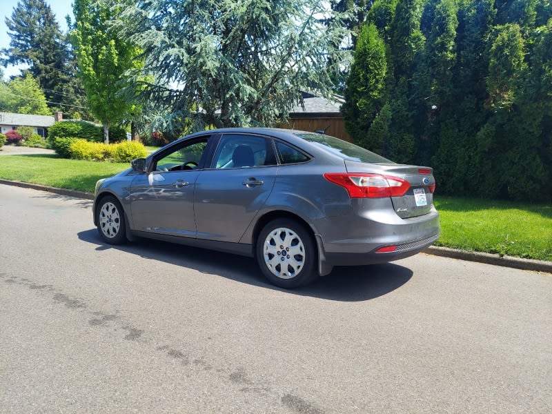 Ford Focus 2013 price $5,995