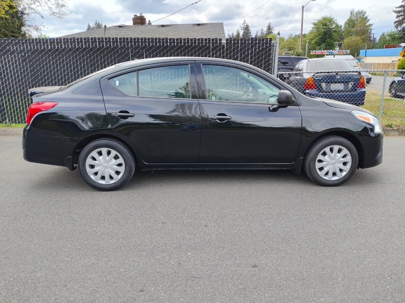 Nissan Versa 2015 price $4,995