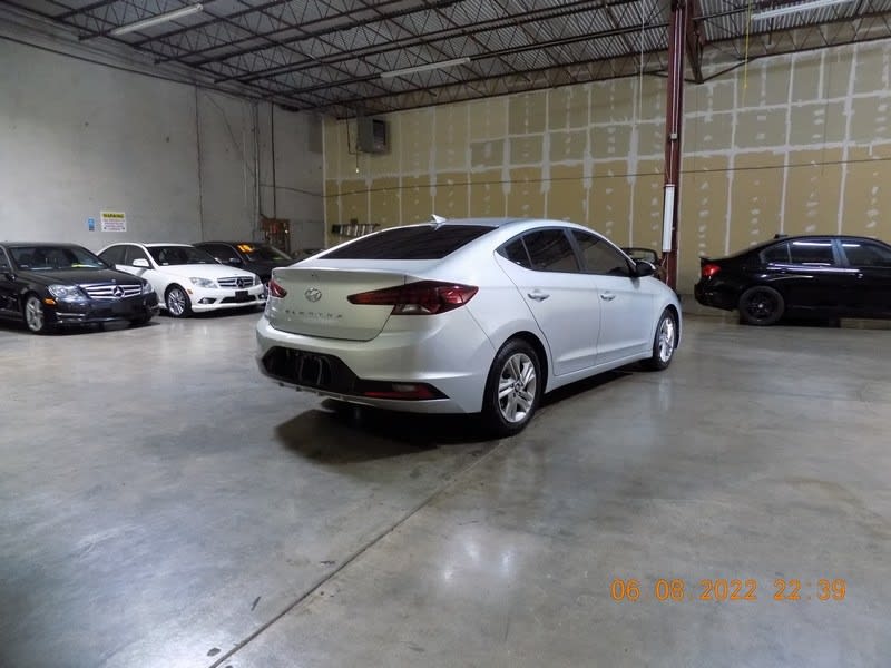 Hyundai Elantra 2019 price $11,995