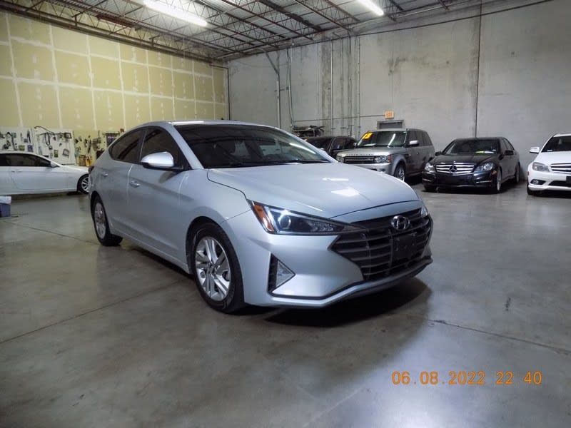 Hyundai Elantra 2019 price $11,995