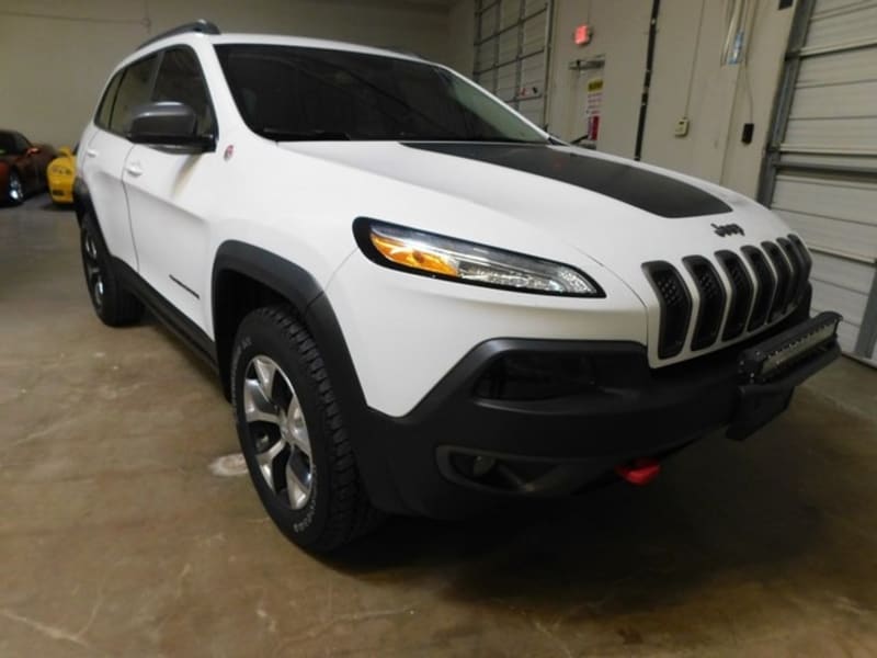 Jeep Cherokee 2018 price $15,995