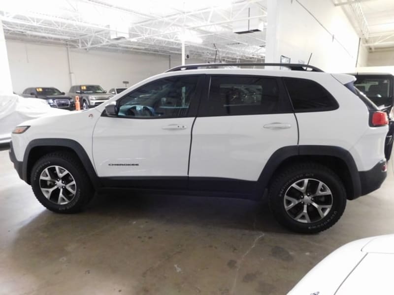 Jeep Cherokee 2018 price $15,995