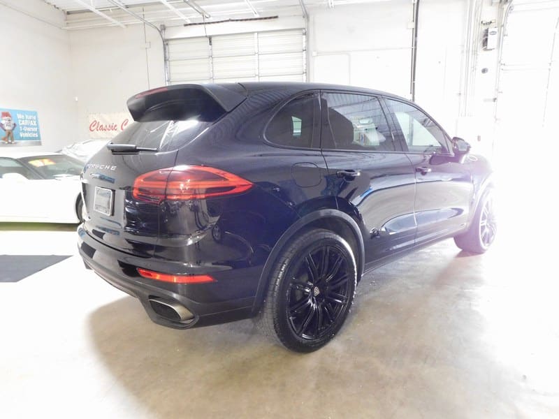 Porsche Cayenne 2016 price $20,995