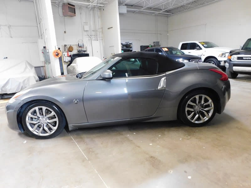 Nissan 370Z 2014 price $14,495