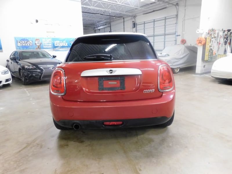 Mini Cooper Hardtop 4 Door 2015 price $10,995