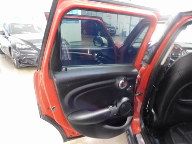 Mini Cooper Hardtop 4 Door 2015 price $10,995