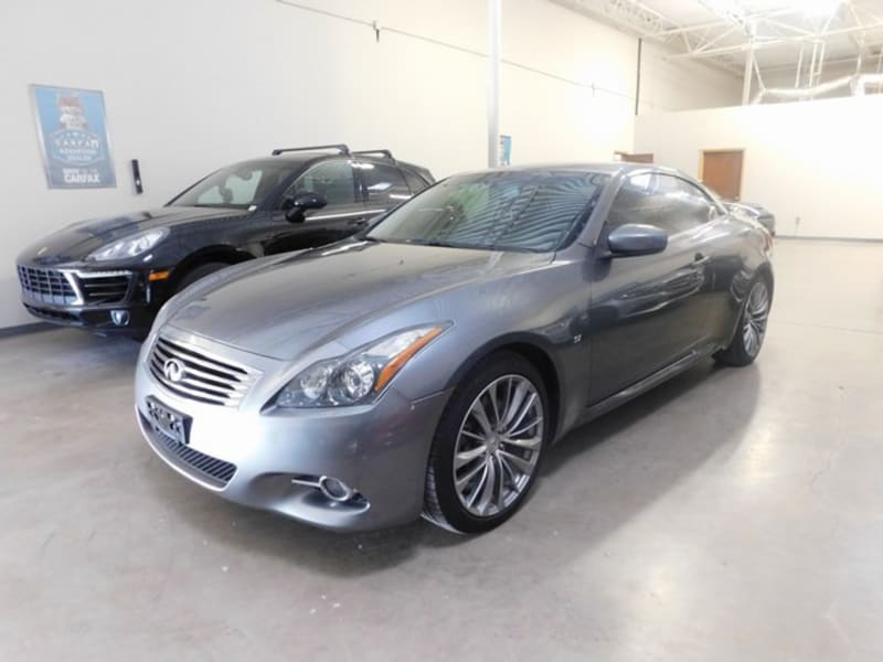 Infiniti Q60 Convertible 2015 price $17,995