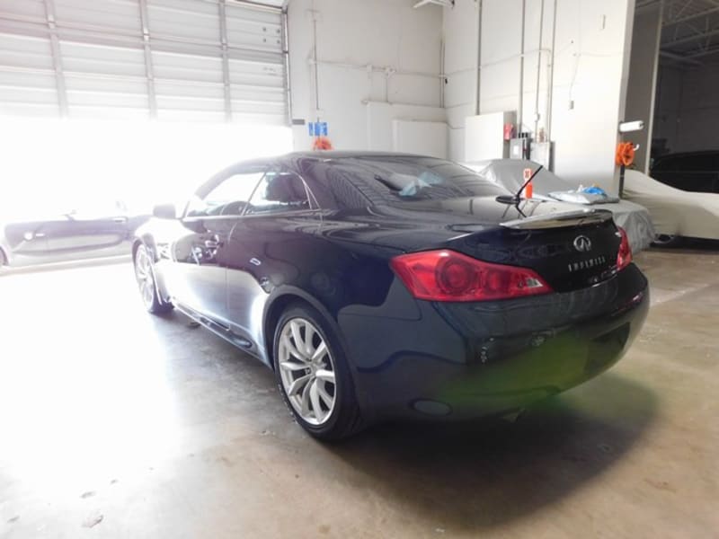 Infiniti G37 Convertible 2013 price $13,995