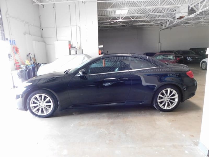 Infiniti G37 Convertible 2013 price $13,995