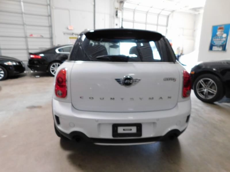 Mini Cooper Countryman 2015 price $10,995